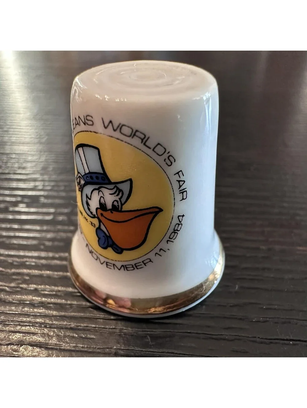 Vintage 1984 New Orleans World's Fair Duck Souvenir Thimble Gold Trim EUC